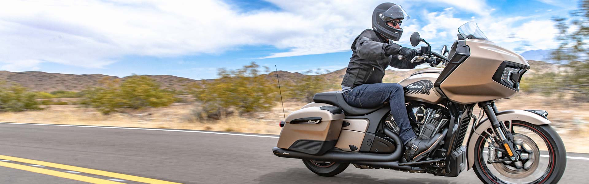 Indian Motorcycles Australia Specs Challenger Dark Horse Features